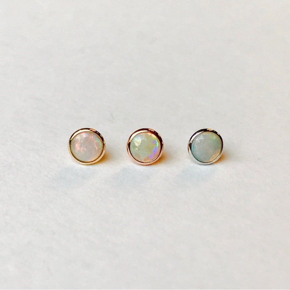 BVLA- Round cup Genuine opal-